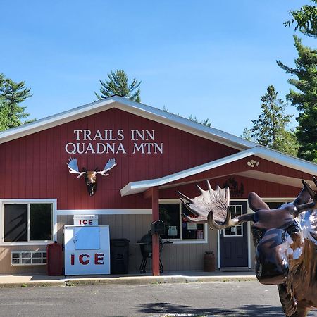 Trails Inn Quadna Mountain Motel & Rv Park Hill City Exterior foto