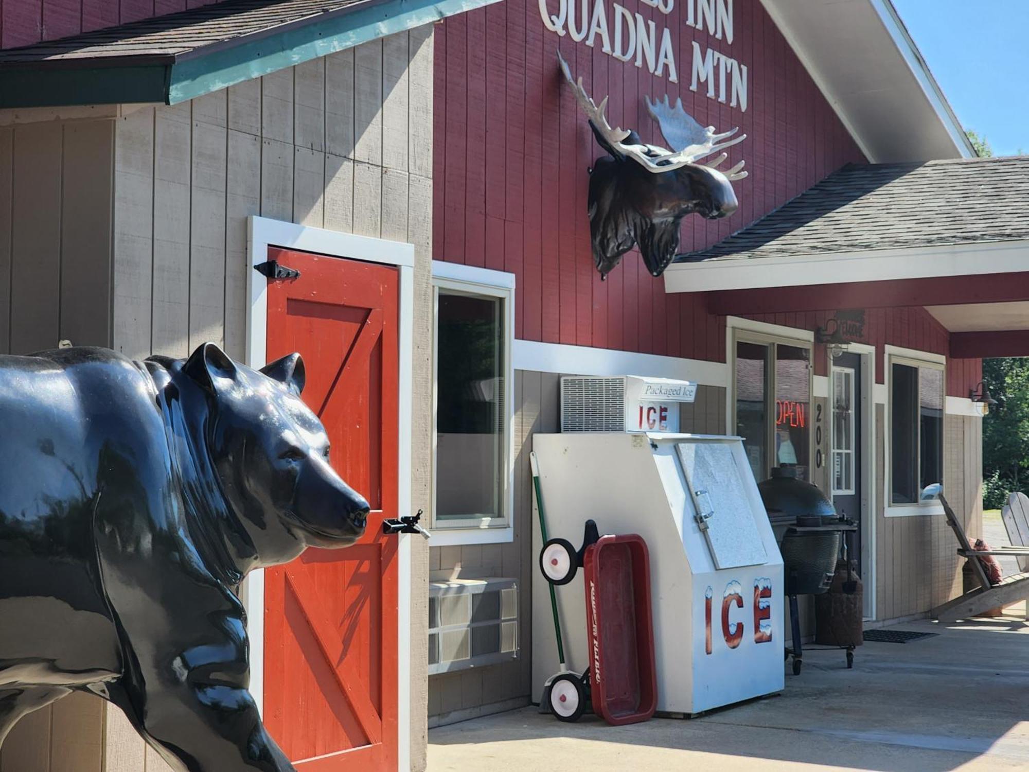 Trails Inn Quadna Mountain Motel & Rv Park Hill City Exterior foto