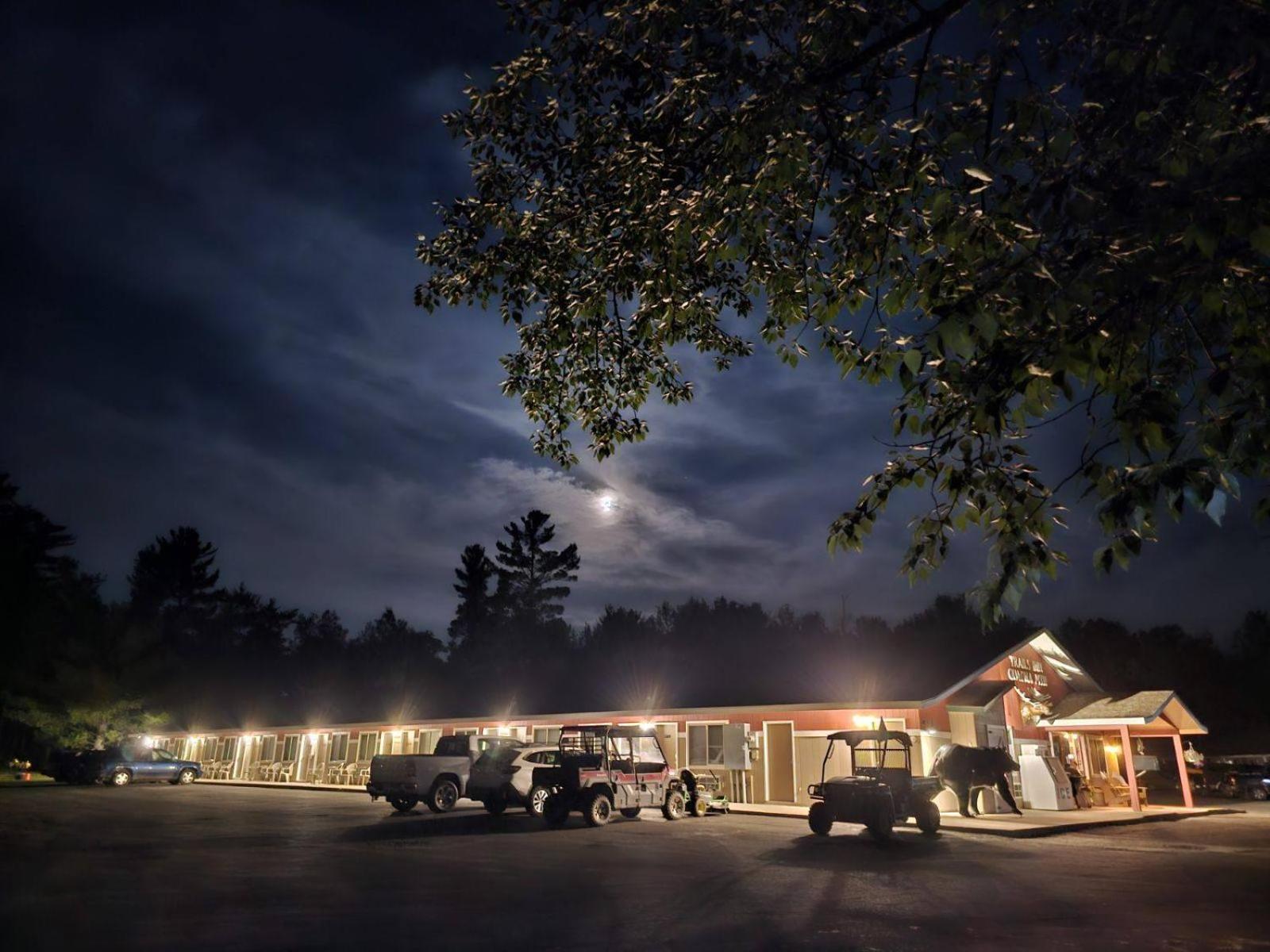 Trails Inn Quadna Mountain Motel & Rv Park Hill City Exterior foto