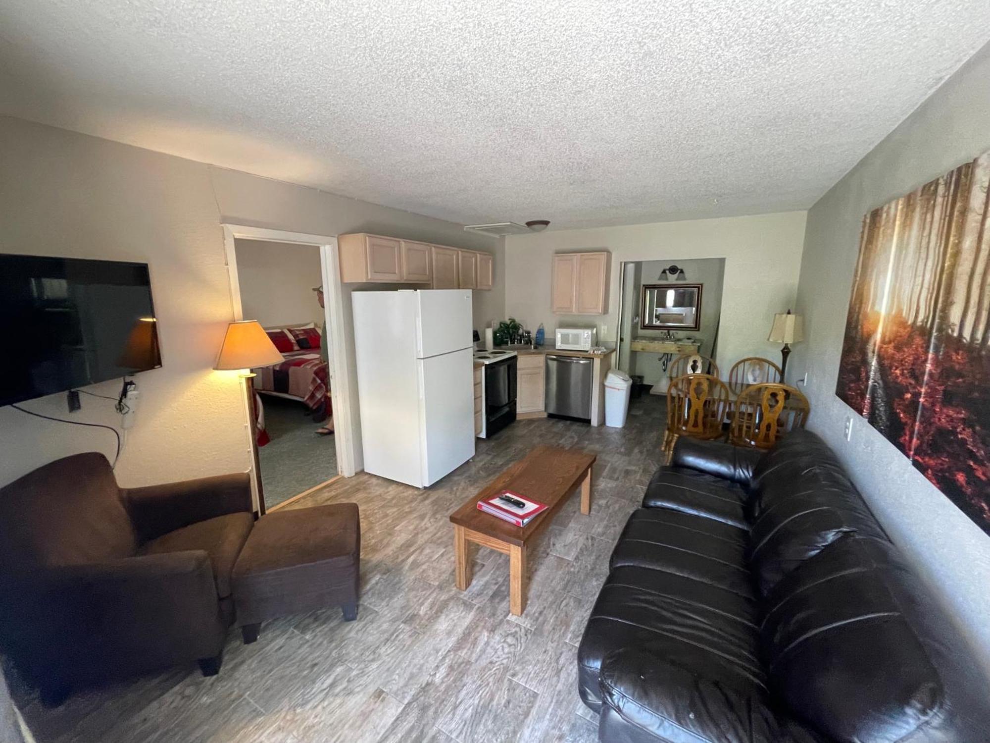 Trails Inn Quadna Mountain Motel & Rv Park Hill City Exterior foto