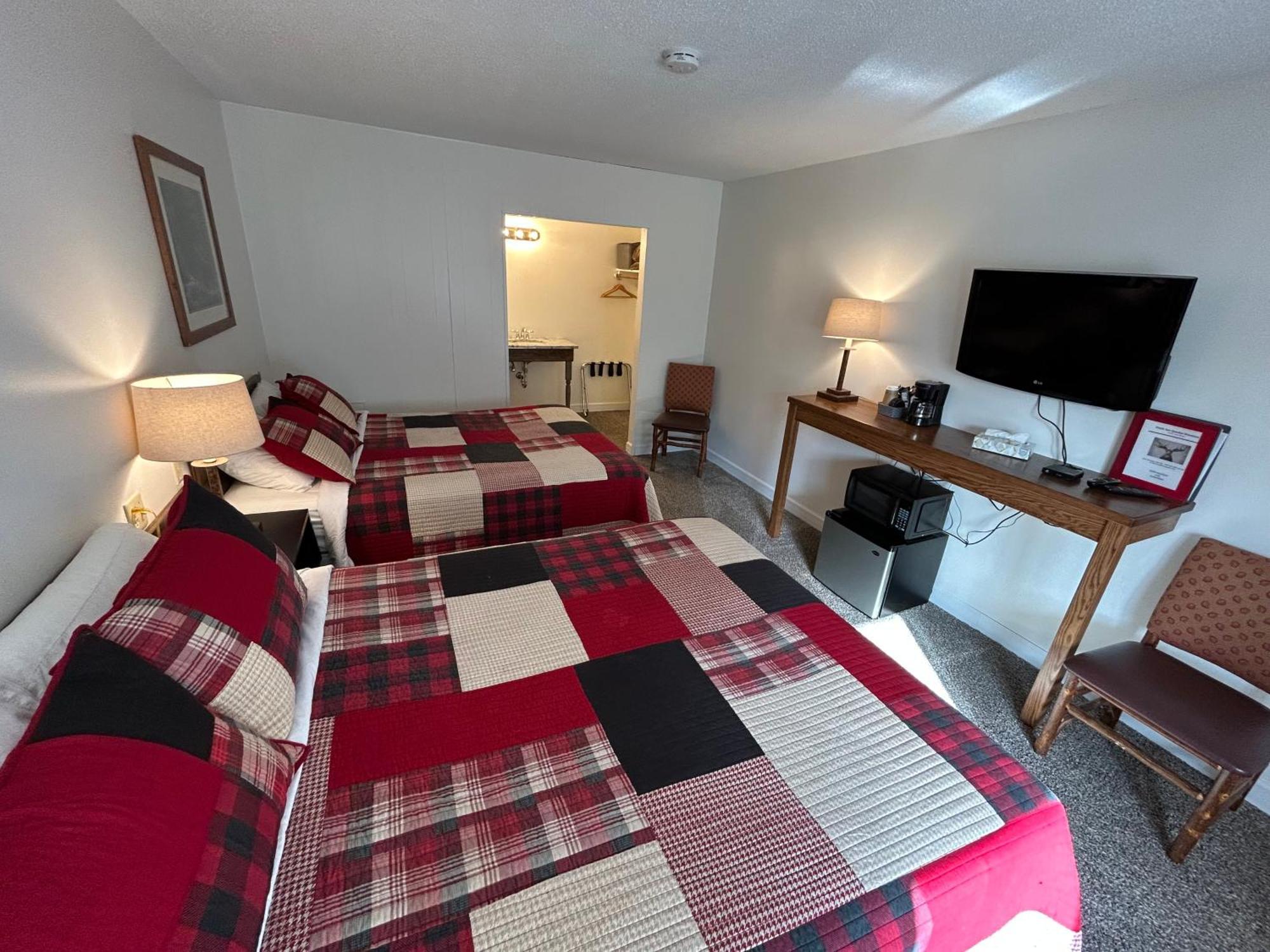 Trails Inn Quadna Mountain Motel & Rv Park Hill City Exterior foto