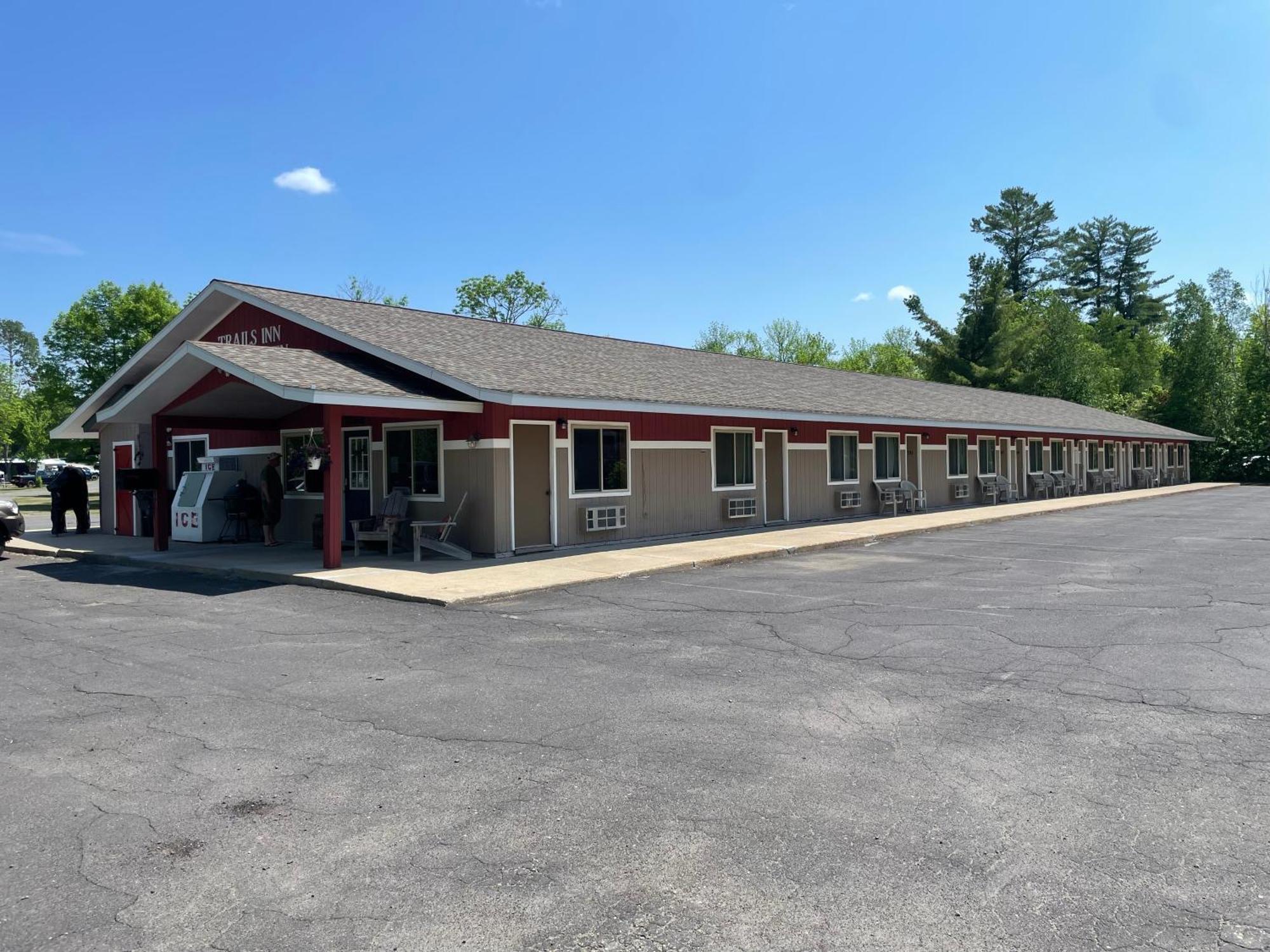 Trails Inn Quadna Mountain Motel & Rv Park Hill City Exterior foto