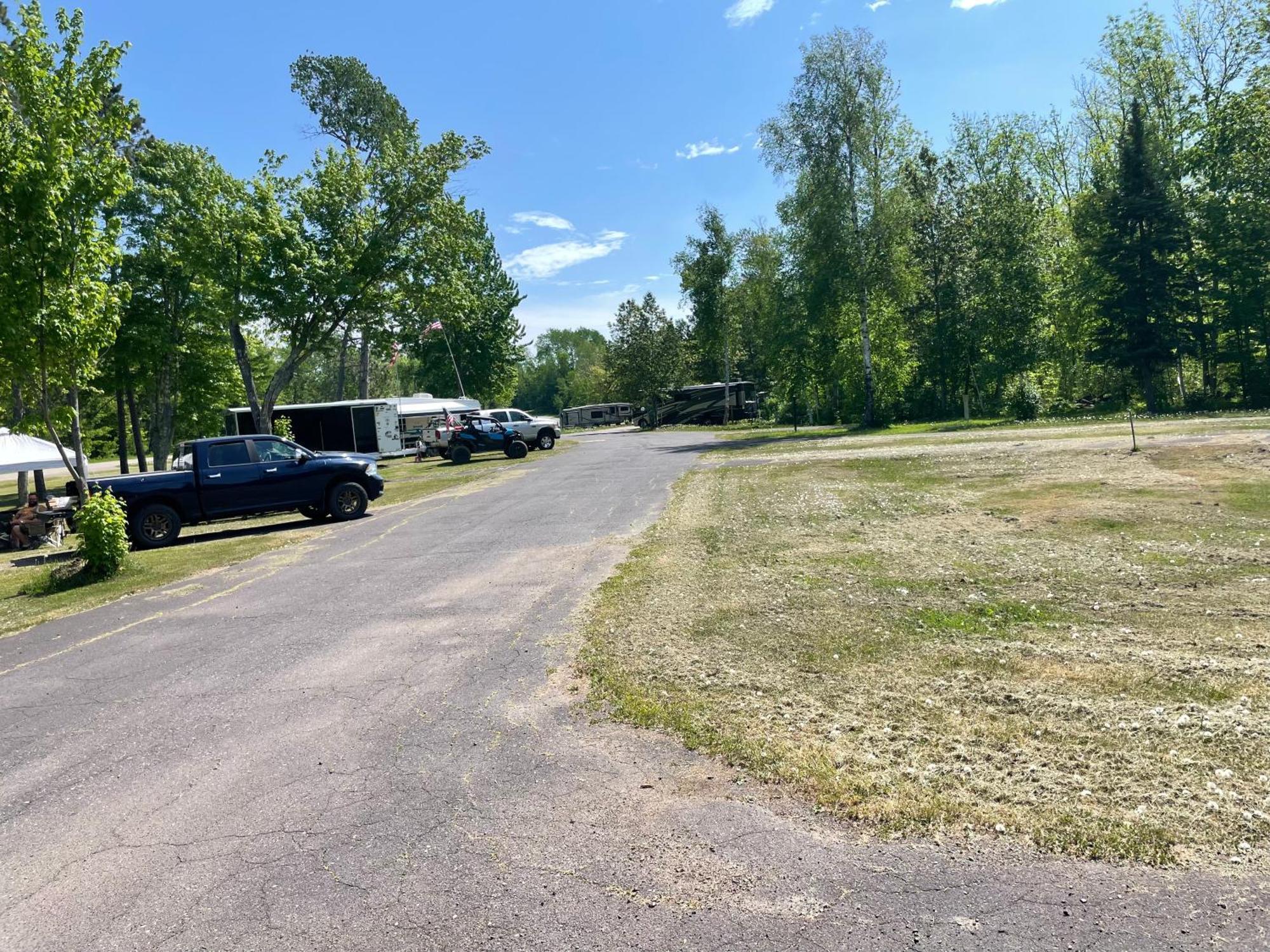 Trails Inn Quadna Mountain Motel & Rv Park Hill City Exterior foto